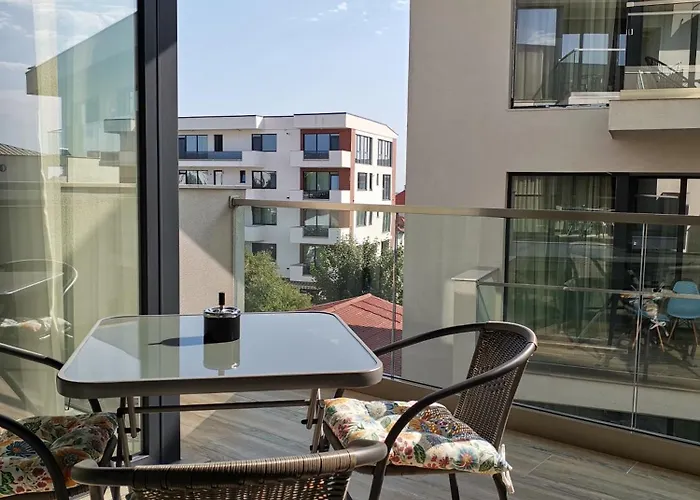 E M Y Nord 2 アパート *